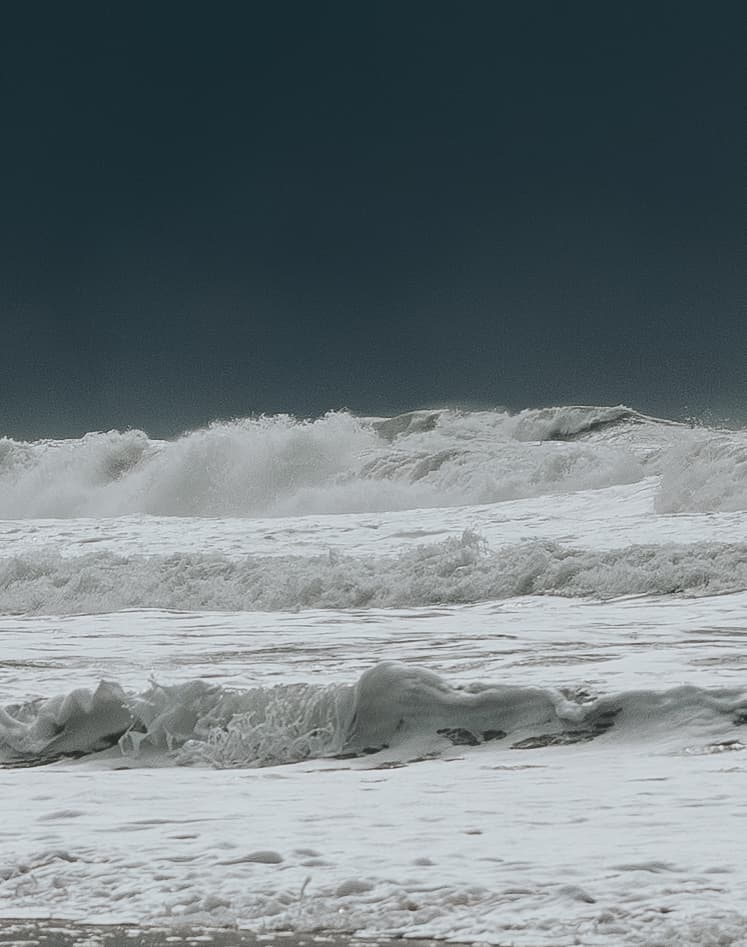 Waves Storm